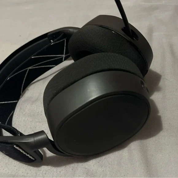 STEELSERIES ARCTIS 9 WIRELESS